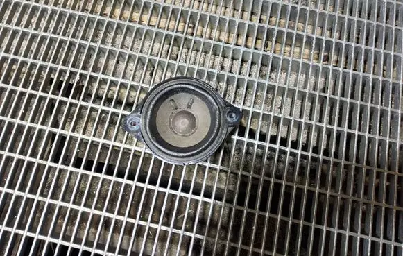 Audi A4 S4 B8 8K Panel speaker 8T0035416