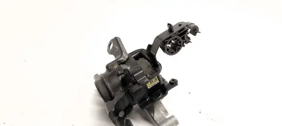 Engine mount bracket