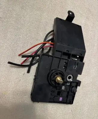 Mercedes-Benz E W211 Fuse module 2119820402 A2119820402