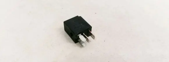 Mercedes-Benz C W203 Other relay 4RA00781300 4RA007813-00