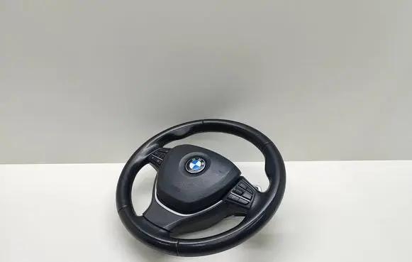 BMW 5 F10 F11 Steering wheel 6169358 700888017 17928631