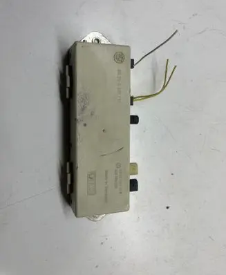 BMW 3 E36 Antenna control unit 8375775 921715001