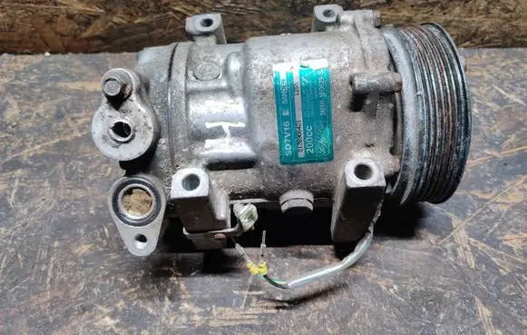 Ford Focus Air conditioning (A/C) compressor (pump) SD7V16