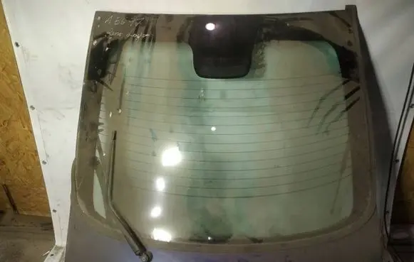 Tailgate/trunk/boot lid