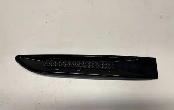 Jaguar XE Fender trim (molding) GX63280B11AD-LID39