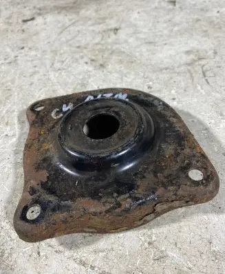 Audi A6 S6 C4 4A Rear coil spring rubber mount 