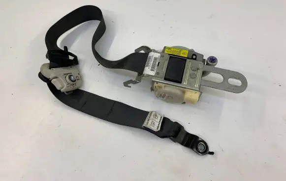Chrysler 300 - 300C Front seatbelt P1AJ792DVAD T17K132572C024
