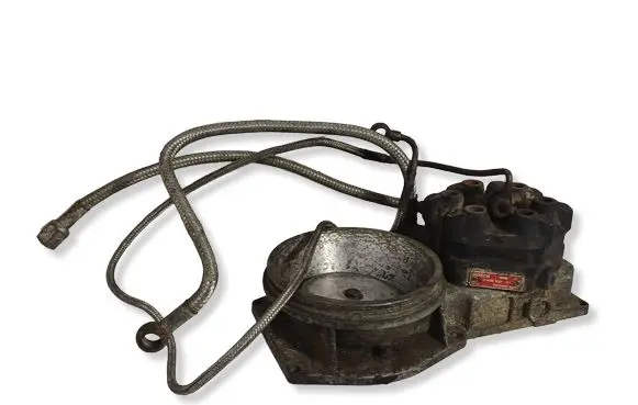 Audi 100 200 5000 C3 Fuel distributor 035133353AB 0438100151