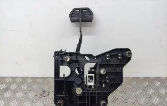Peugeot 508 Brake pedal 9808827380