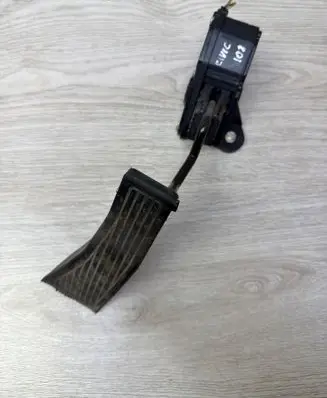 Honda Civic Accelerator throttle pedal 31304J02 04J02 J2000010992