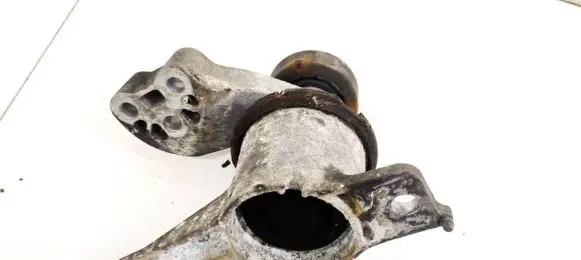 Smart ForFour I Engine mount bracket