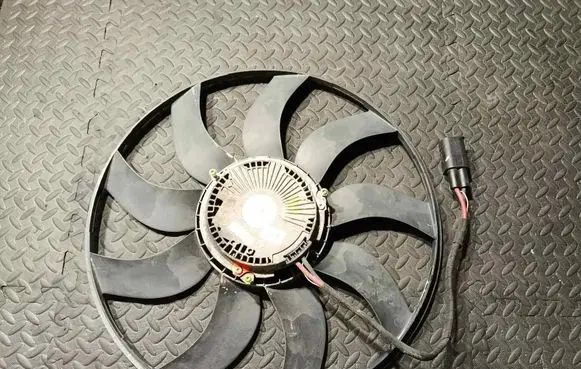 BMW X5M E70 Electric radiator cooling fan 7603565 6726056 67327594609