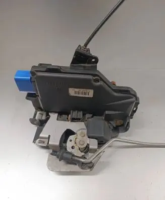 Audi A8 S8 D3 4E Front door lock 4E1837015 66304GF