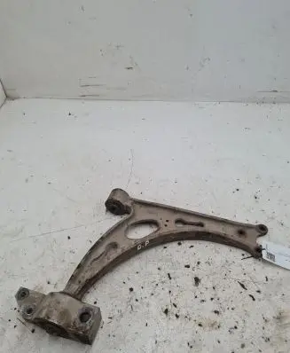 Volkswagen Golf V Front lower control arm/wishbone