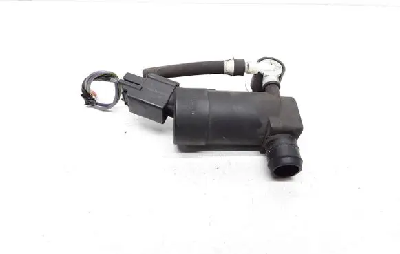 Volvo XC70 Windscreen/windshield washer pump