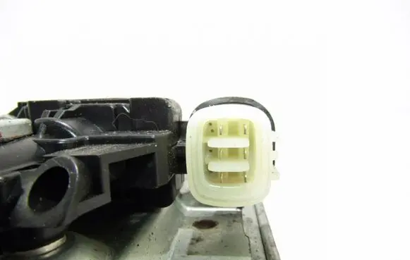 Mitsubishi Pajero Rear window lifting mechanism without motor kodo
