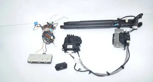 BMW X6M F86 Tailgate hydraulic set 9275119 61319275119 61315A64C24