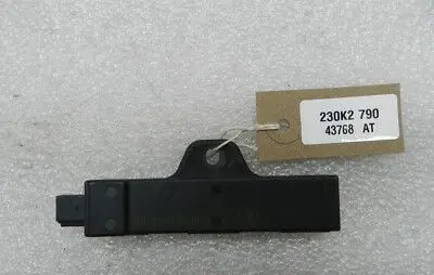 BMW X3 F25 Aerial antenna amplifier 65209220832 6520922083202