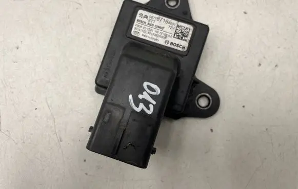 Peugeot 308 Other control units/modules 967787168001 20151102 621206033808