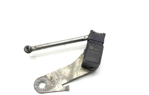 BMW 5 E60 E61 Air suspension front height level sensor 676229601 1093697