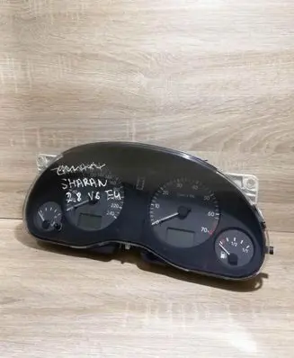 Ford Galaxy Speedometer (instrument cluster) 95VW10849VB 7M0919881