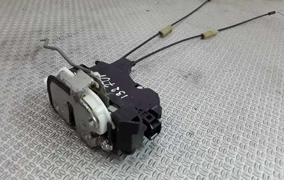Mitsubishi Lancer X Front door lock