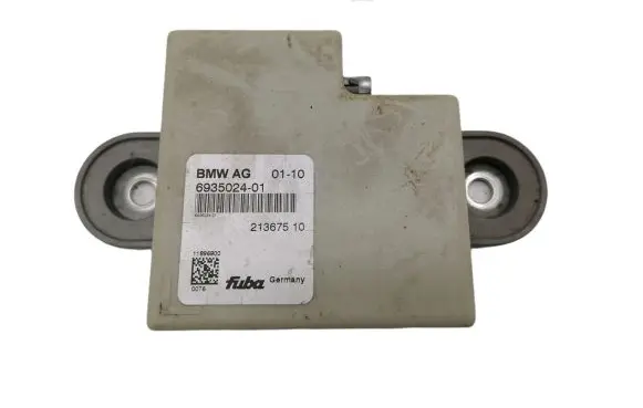 BMW 5 E60 E61 Antenna control unit 693502401 6935024