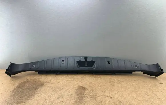 BMW X3 E83 Trunk/boot sill cover protection 51477049045 7049045