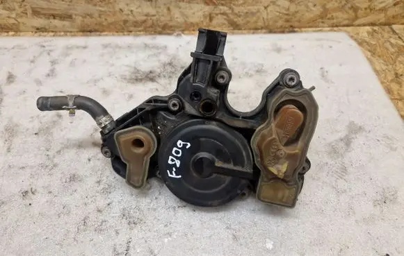 Volkswagen Golf VII Oil breather separator 06K103495AT