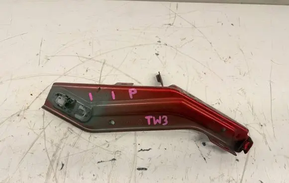 Renault Twingo III Fender mounting bracket TW3WSP3 631429601R