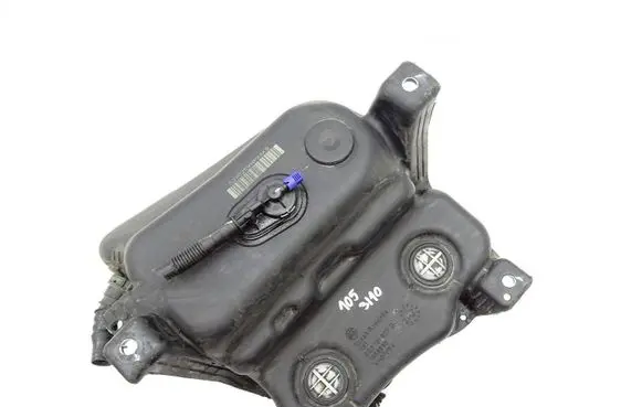 Volkswagen PASSAT B8 AdBlue liquid reservoir 3Q0131877D