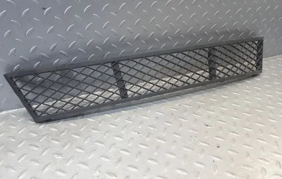 BMW 5 F10 F11 Front bumper lower grill 51117285950 7285950 11460915