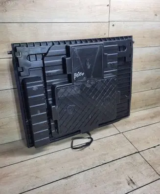 Mercedes-Benz E W212 Tool box A2128990021 BBP184101