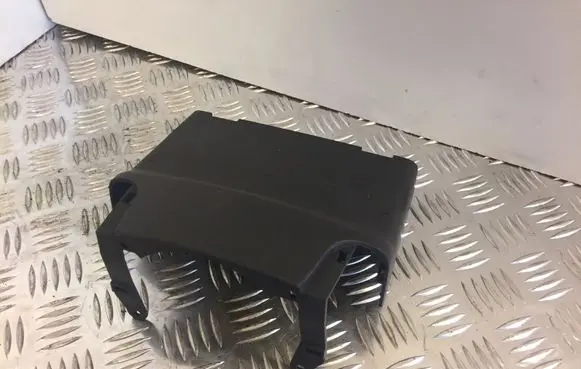 Steering wheel column trim