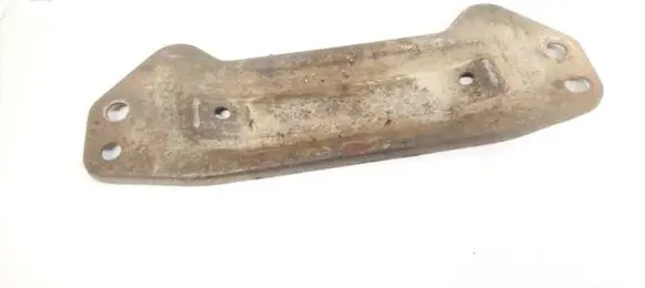 Volvo S80 Engine mounting bracket