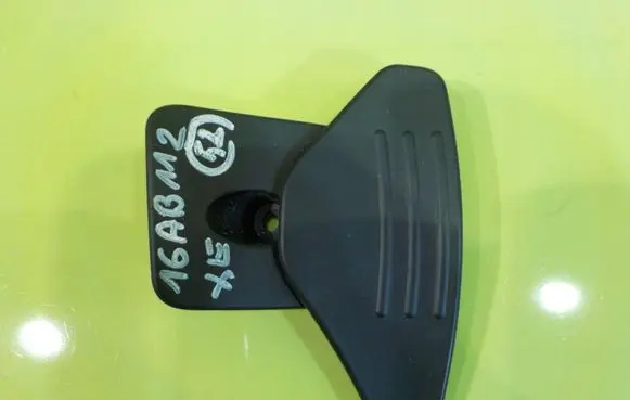 Jaguar XE Other switches/knobs/shifts 8X237L074BA LOPATKA