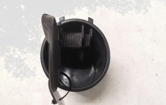 Volvo S60 Ashtray (front) 8650463