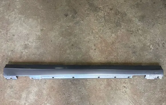Mercedes-Benz C W204 Sill