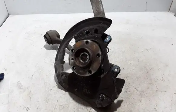 BMW X5 E70 Front wheel hub 6773783