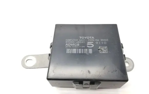 Lexus RX 450H Rear brake EMF control unit/module 8905048040