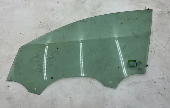 Volkswagen Golf VII Front door window glass four-door 5G4845201B
