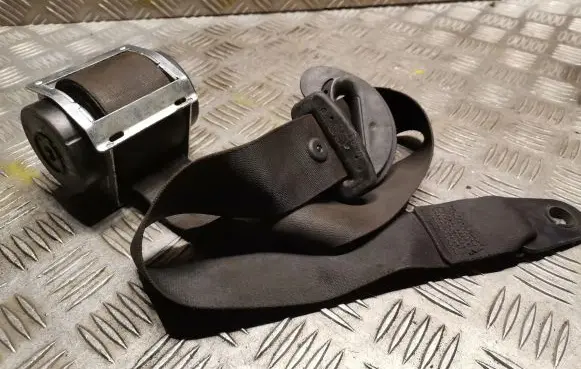 Mini One - Cooper Coupe R56 Front seatbelt 2751226