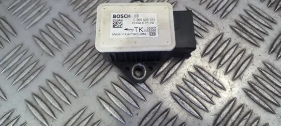 Honda CR-V ESP acceleration yaw rate sensor 0265005683 39960-stk-a01