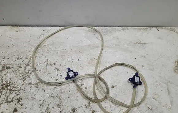 Mercedes-Benz GL X166 Airbag deployment crash/impact sensor A1669059402