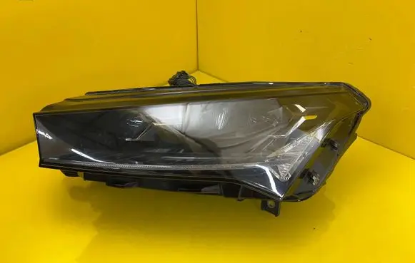 Skoda Enyaq iV Headlight/headlamp 5LB941015A