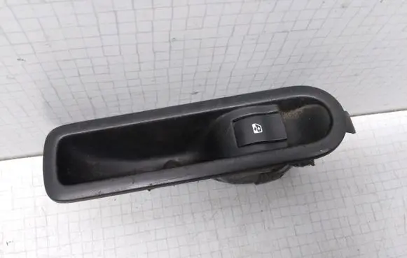 Renault Megane II Electric window control switch 156013870