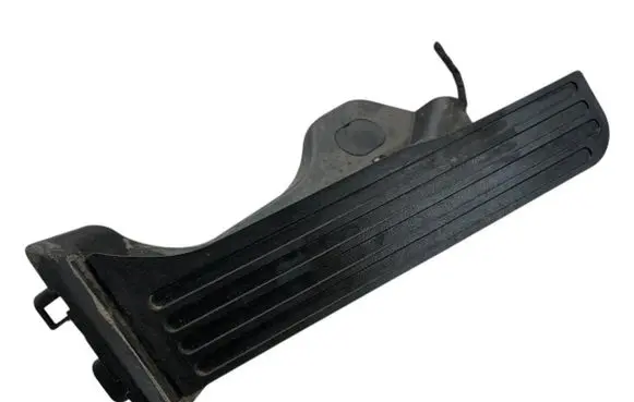 Volkswagen Golf V Accelerator throttle pedal 1K1721503M 6PV00889000 1014106