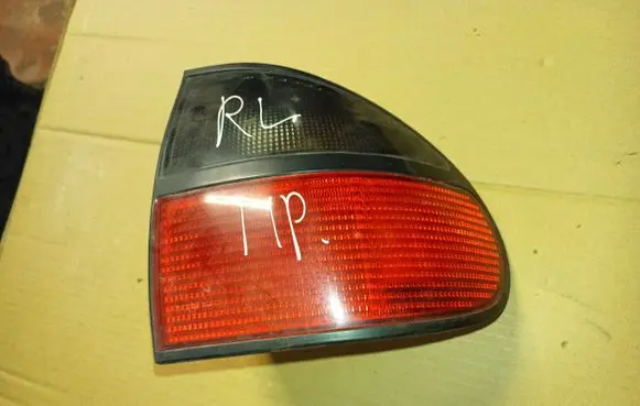 Renault Laguna I Rear/tail lights