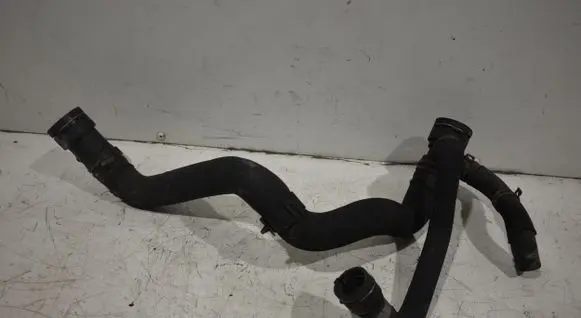 Audi A4 S4 B8 8K Engine coolant pipe/hose 8K0122293