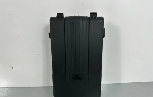 Audi Q3 8U Battery box tray cover/lid 3C0915443A